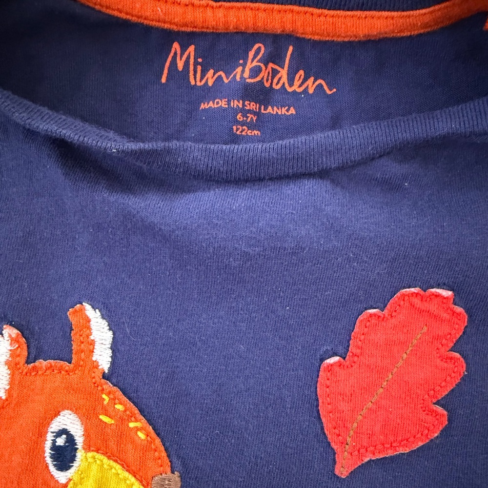 Mini Boden squirrel longsleeve 🐿️ - Picture 2 of 3